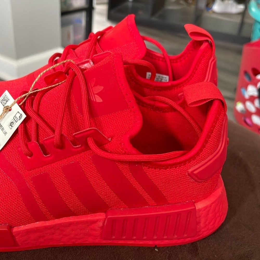 ALL RED NMD ADDIDAS
